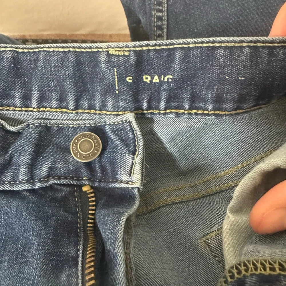 Old Navy Jeans - Mens 33 x 32 - Blue - Straight Built In Flex - Distressed - Picture 3 of 9